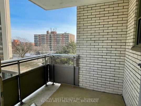 For Lease - 390 Dixon Road Unit# 513, Toronto, Ontario - Photo 1