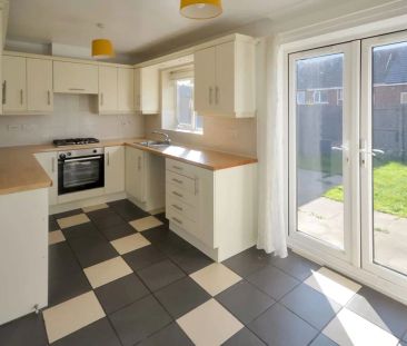 Brierley Terrace, Widnes, WA8 0WL - Photo 2