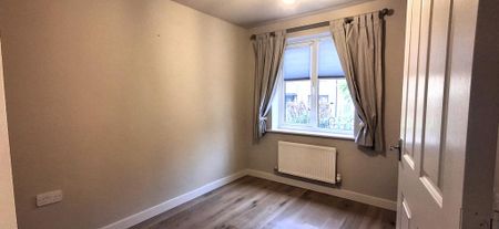 3 bedroom townhouse to rent - Photo 2