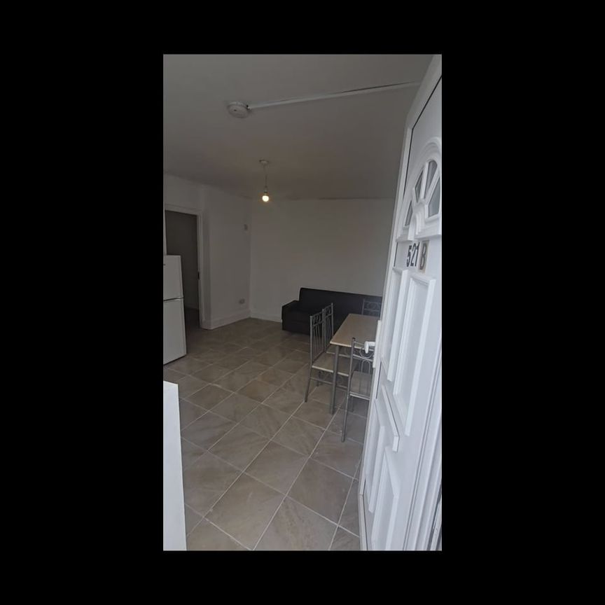 1 Bed Flat, Katherine Road, E7 - Photo 1