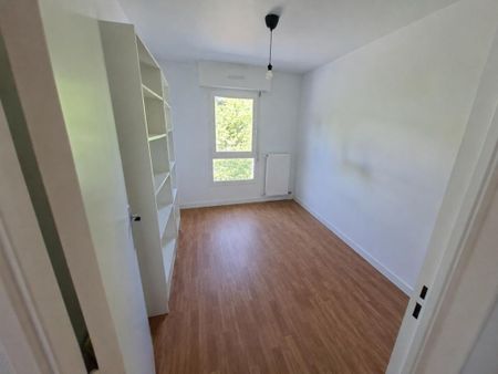 Appartement T3 à louer Saint Jacques De La Lande - 65 m² - Photo 4