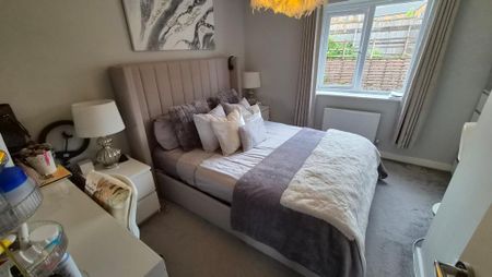 2 bedroom terraced house to rent - Photo 4