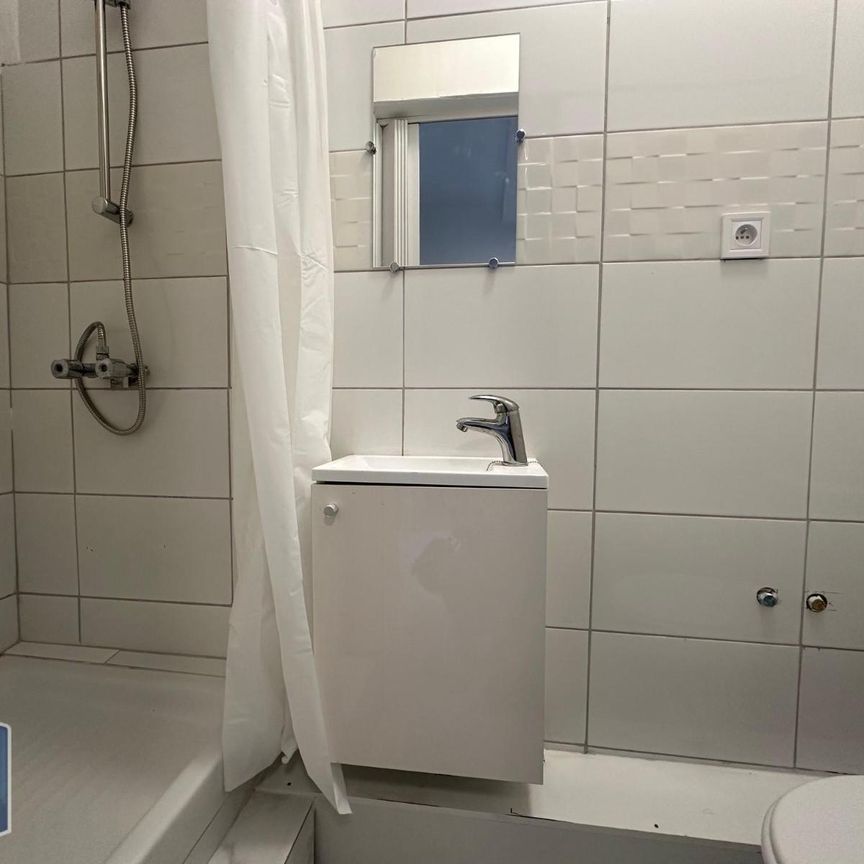 Location Appartement 1 pièce 12m² AVIGNON 84000 - Photo 1