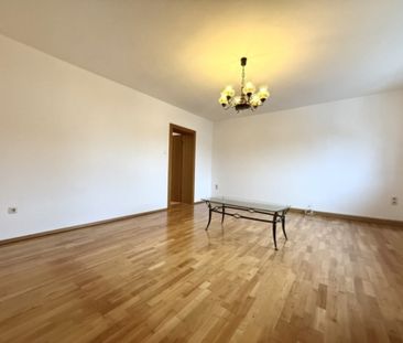 Gepflegte 3-Zimmer-Wohnung mit Balkon und Garage - Photo 1