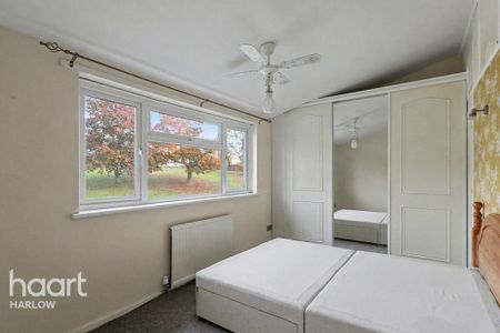 3 bedroom detached house to rent - Photo 5