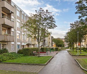 Lövgärdet, Angered, Västra Götaland, Göteborg - Photo 2