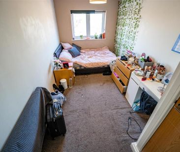 10 bedroom house to rent - Photo 4