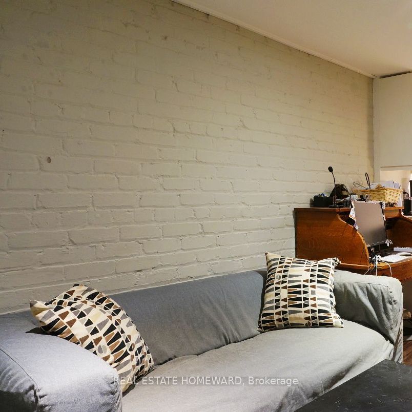For Lease - 183 Beech Avenue Unit# Lower, Toronto, Ontario - Photo 1