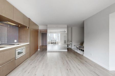 For Lease - 155 Yorkville Avenue Unit# 1704, Toronto, Ontario - Photo 4