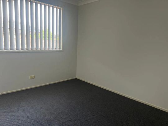 “Neat and tidy townhouse” - Photo 1