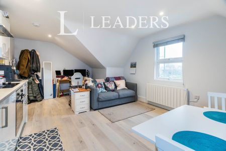 1 bedroom apartment to rent Hersham Road, Walton-on-Thames, Surrey, KT12 - Photo 3