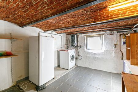 Woning met 2 slpks, tuin en 2 autostaanplaatsen - Photo 4