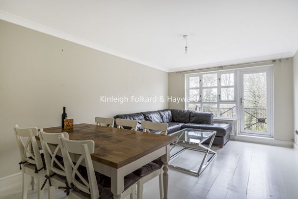 Woodside Lane, London, N12 - Photo 1