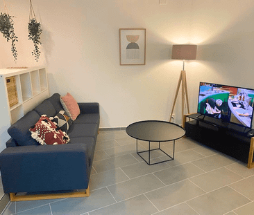 Modern Top-Floor Studio Near Metro - 15 Min to City Centre - Foto 2