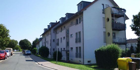 Buttstädt, Gemütliche 4-Raum-Wohnung mit Balkon im Dachgeschoss (ME19) - Photo 3