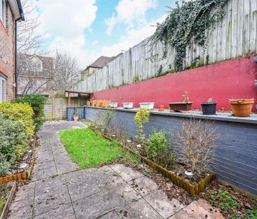 2 bedroom semi-detached house to rent - Photo 6