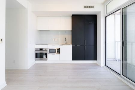 For Lease - 33 Helendale Avenue Unit# 2506, Toronto, Ontario - Photo 2