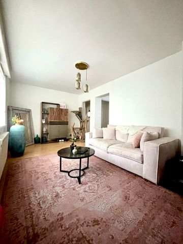 Location Appartement 2 pièces 47m² MALO LES BAINS 59240 - Photo 2