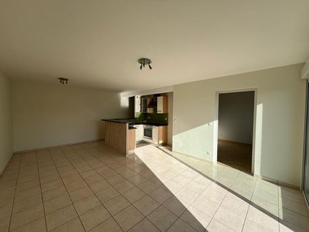Location Appartement 2 pièces 50m² - Photo 2