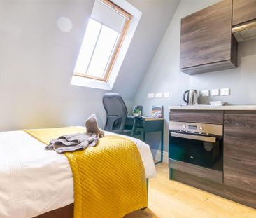 Studio to rent - Photo 2