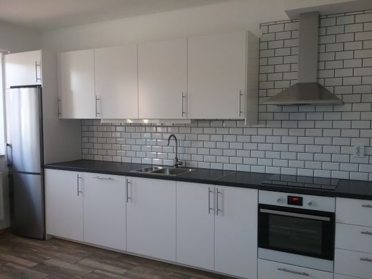 Södra Torggatan, Hasslarp - Photo 1