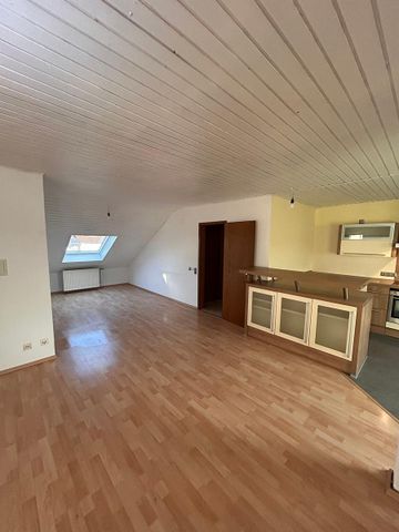 Attraktive 3-Zi.+Wintergarten-DG-Wohnung in Bruchsal - Photo 4