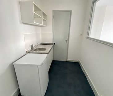 Location Appartement 1 pièce 31m² ROUBAIX 59100 - Photo 3