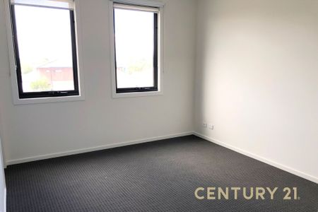 Spacious & Stylish Living in Prime Dandenong Location - Photo 3