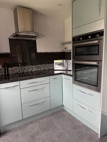 1 bedroom in a house share to rent - Photo 5