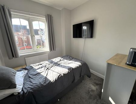 2 Bedroom Apartment To Let - Photo 5