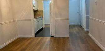 ***BEAUTIFUL ONE BEDROOM PLUS DEN*** PET FRIENDLY - Photo 2