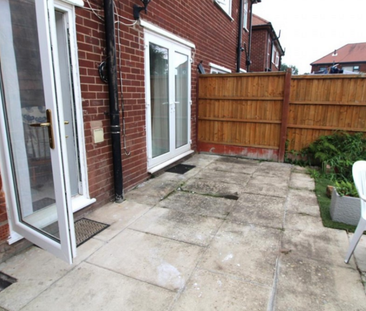 1 bedroom in a house share to rent - Photo 5