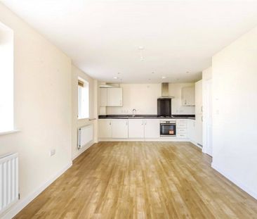 2 Bedroom Flat / Apartment - Abbotswood Common Road, Romsey - Photo 2