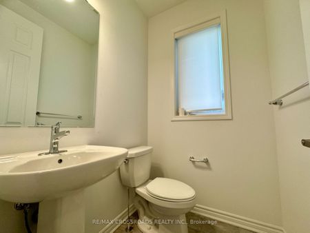 For Lease - 3083 Blazing Star Avenue Unit# Main, Pickering, Ontario - Photo 3