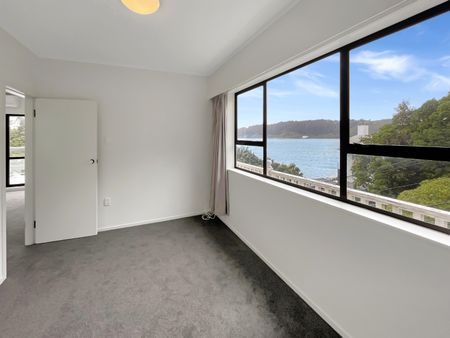 Spectacular Views in Hataitai - Photo 4