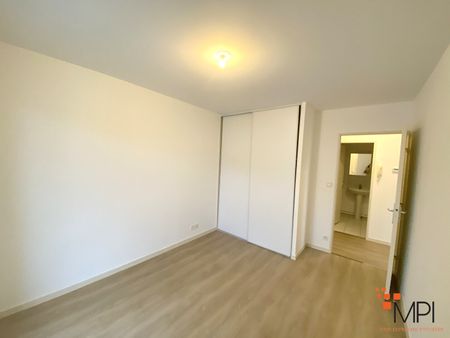 Location Appartement 2 pièces 48m² - Photo 4