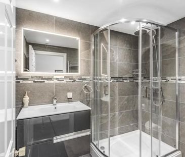 56 Sanway Close, Byfleet - 4 bedrooms Property for lettings - Seymours - Photo 1