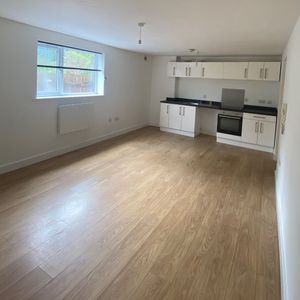 1 Bed Flat, Westleigh Road, LE3 - Photo 2