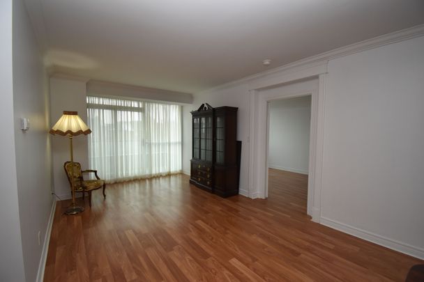 For Lease - 100 Promenade Circle Unit# 304, Vaughan, Ontario - Photo 1