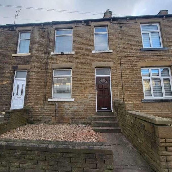 Lees Hall Road, Dewsbury, WF12 - Photo 1