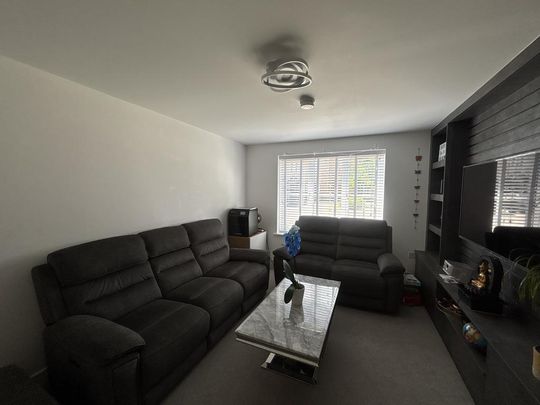 4 bedroom property to rent - Photo 1