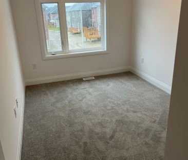 For Lease - 3 Ranch Terrace Unit# 2, Barrie, Ontario - Photo 4