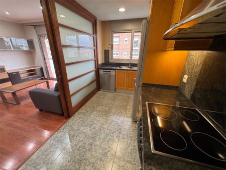 Piso de alquiler en Carrer de Mossèn Jacint Verdaguer, 129, Can Farrerons - Photo 4