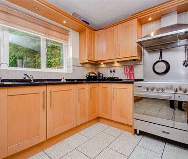 Cliveden Close, Allington, Maidstone, Kent, ME16 - Photo 6