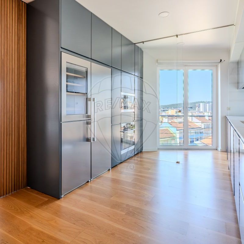 Apartamento T4 em Lisboa - Photo 1