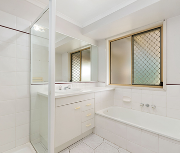 55 MILPERA ST - Photo 4