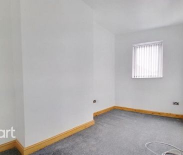 4 bedroom flat to rent - Photo 5