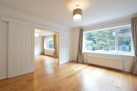 4 bedroom detached house to rent - Photo 3