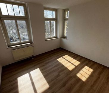 Ruhiges, Idyllisches Wohnen** 2-Zimmer-Wohnung in der nähe vom Reuß... - Foto 1