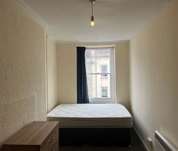 Room in a Shared Flat, Park Street, BS1 - Photo 4